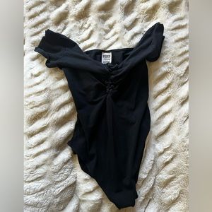 💓 Pink Victoria secret black off the shoulder lace bodysuit small